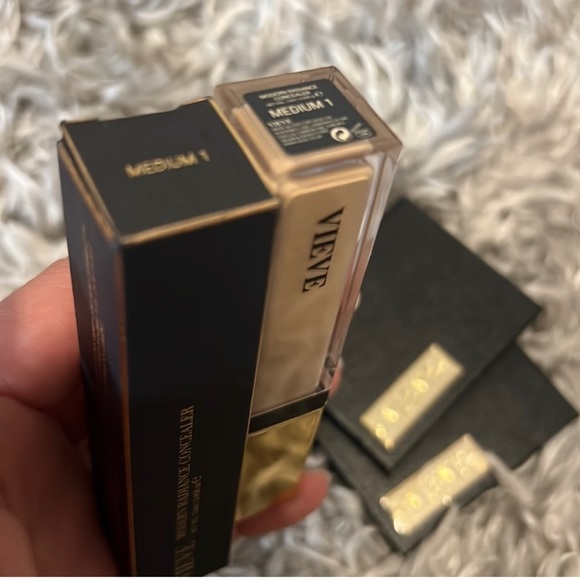 Vieve concealer - Picture 2 of 2